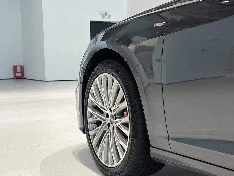 Audi A6L 2020 55 TFSI quattro Premium Dynamic Edition — 13
