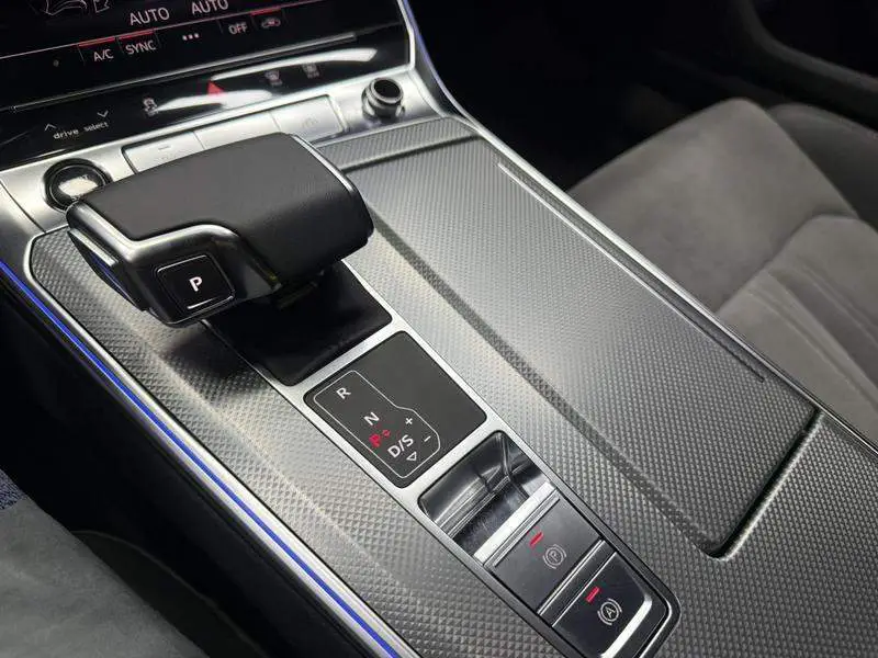 Audi A6L 2024 45 TFSI Premium Elegance — 13