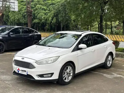 Fox 2017 Sedan 1.6L Automatic Fashion Smart Edition
