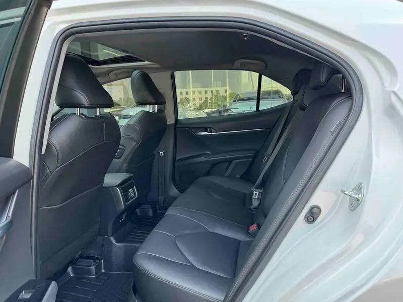 Camry 2023 2.0G Deluxe Edition — 9