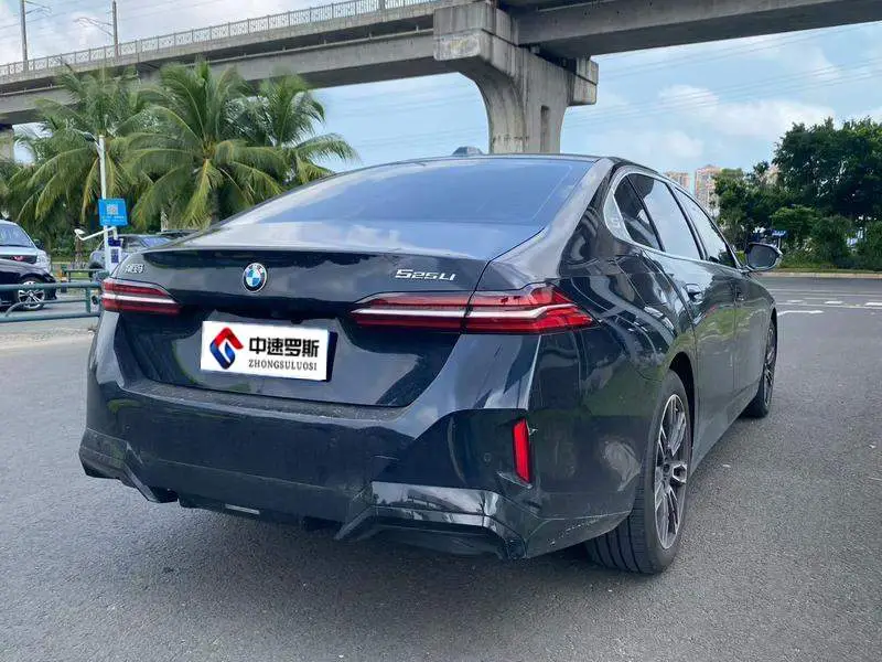 BMW 5 Series 2026 525Li M Sport Package — 2