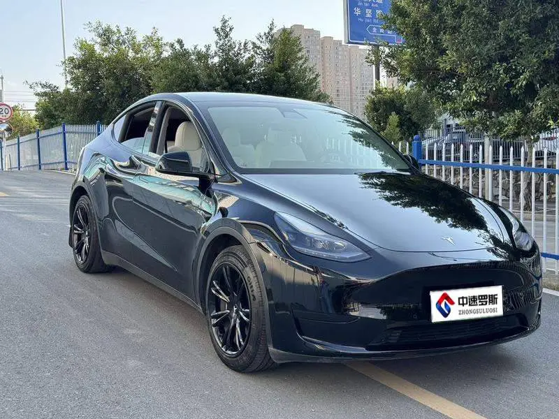 Model Y 2022 rear-wheel drive version — 3
