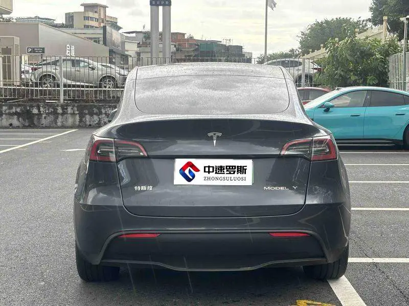 Model Y 2024 rear-wheel drive version — 6