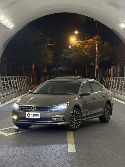Passat 2016 330TSI DSG Royal Edition