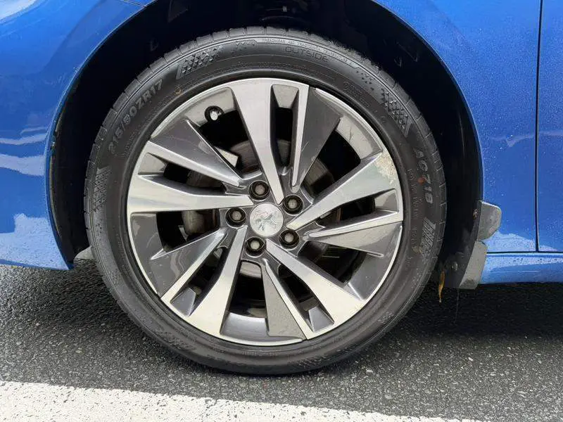 Peugeot 408 2019 230THP Automatic Luxury Edition National VI — 12