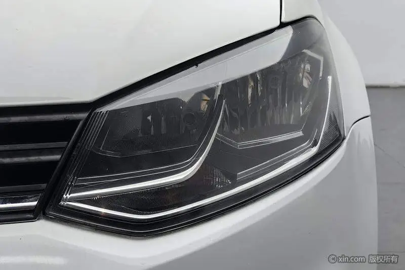 Polo 2014 1.6L Automatic Comfort Edition — 7