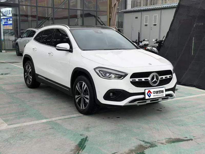 Mercedes-Benz GLA 2023 GLA 220 — 3