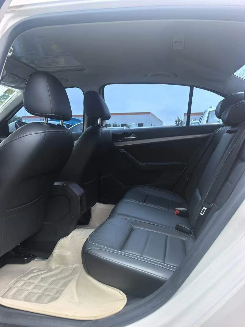 Lavida 2015 1.6L Automatic Comfort Edition — 10