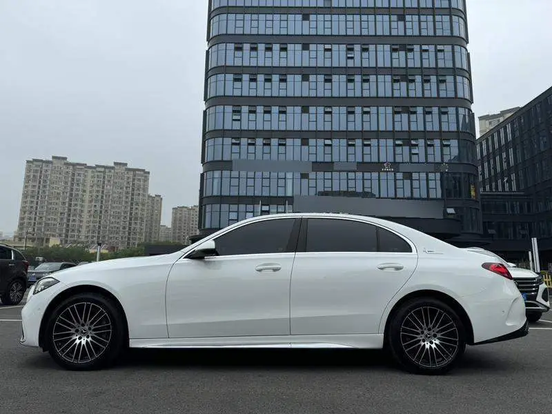 Mercedes-Benz C-Class 2022 C 260 L Sport — 3