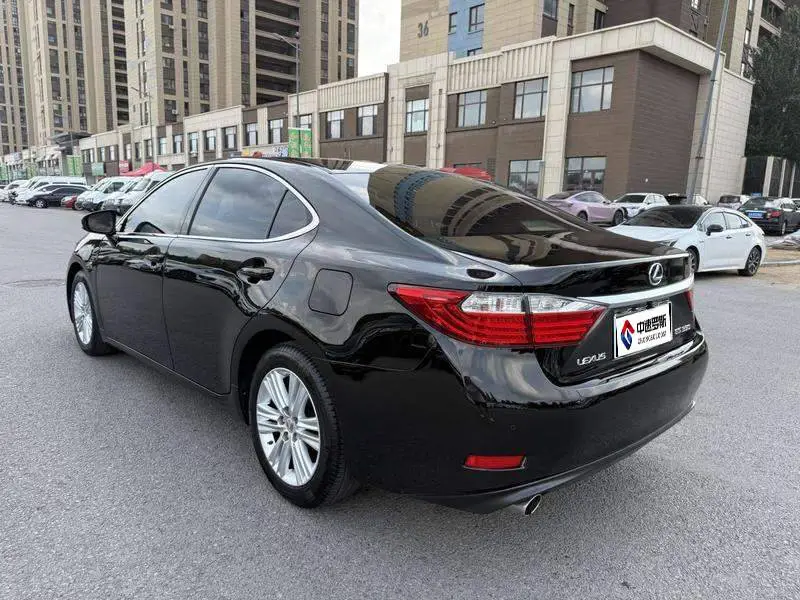 Lexus ES 2013 250 Elegant Edition — 4