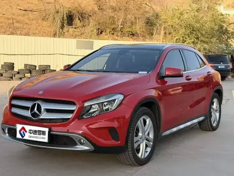 Mercedes-Benz GLA 2016 GLA 200 Dynamic