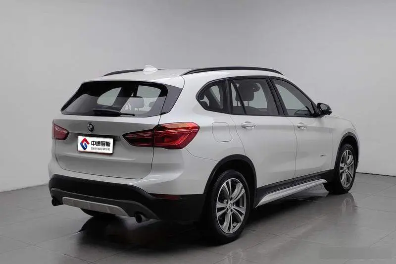 BMW X1 2018 xDrive20Li Premium Edition — 4