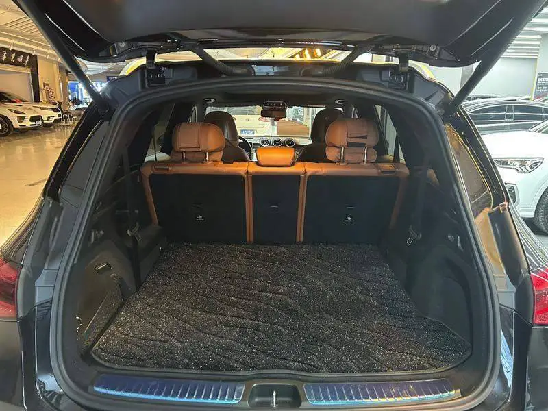 Mercedes-Benz GLC 2024 GLC 300 L 4MATIC Luxury 7-seater — 12