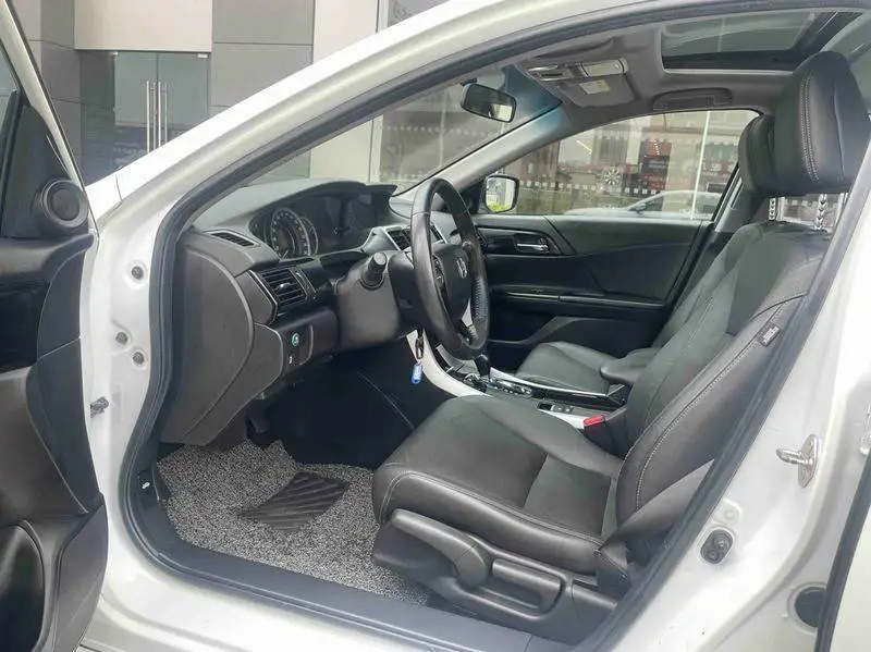 Accord 2016 2.0L Elite Edition — 11