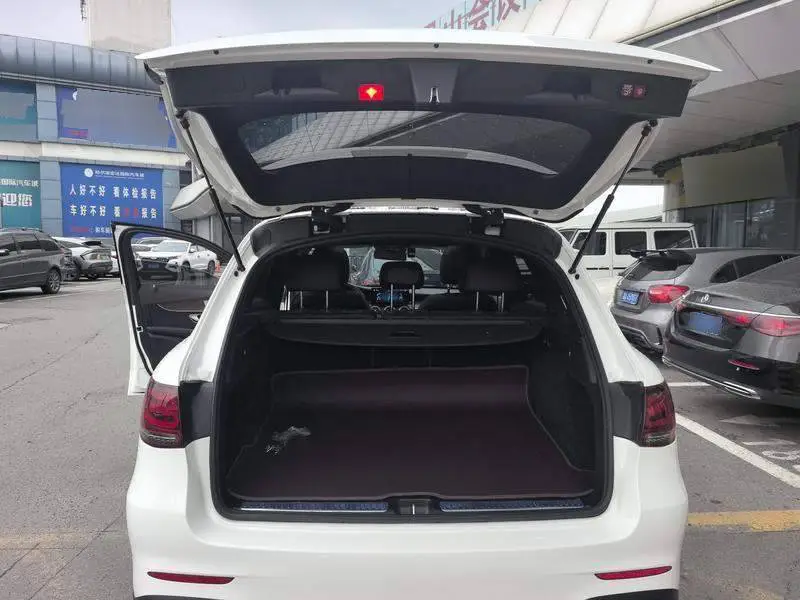 Mercedes-Benz GLC 2021 GLC 300 L 4MATIC Dynamic — 15