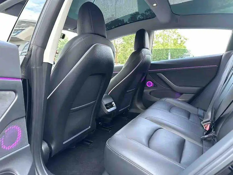 Model 3 2020 facelifted long-range rear-wheel drive version — 9