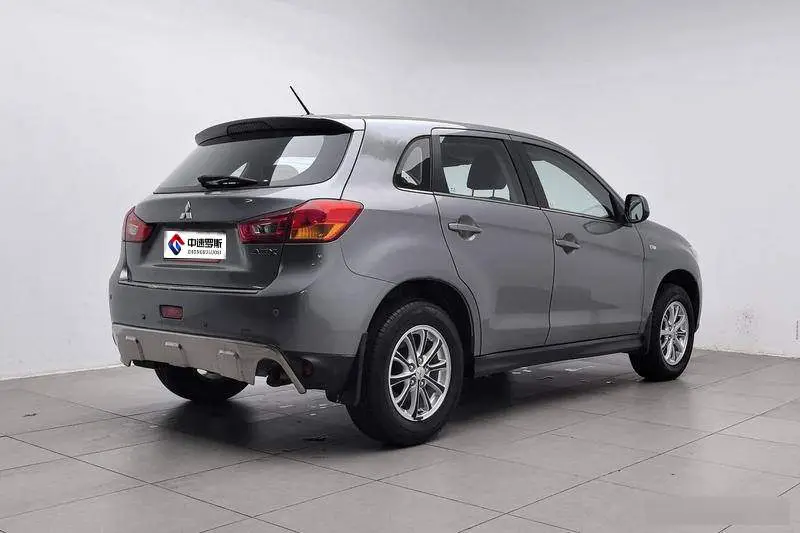 ASX 2013 2.0L CVT 2WD Deluxe Edition — 4