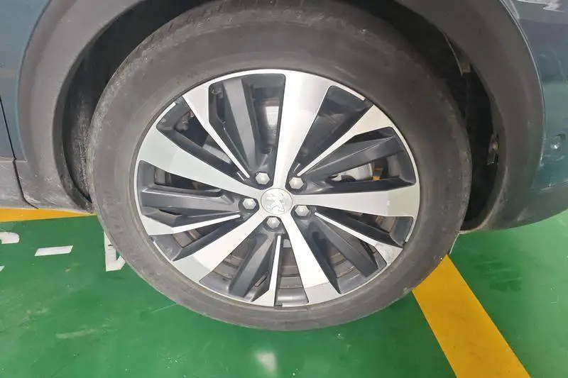 Peugeot 5008 2017 380THP 7-seat luxury version — 10
