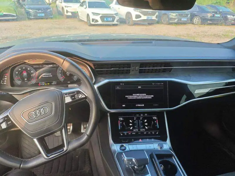 Audi A6L 2023 55 TFSI quattro Premium Dynamic Edition — 8