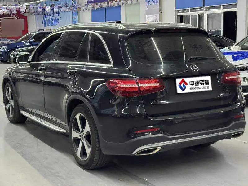 Mercedes-Benz GLC 2018 GLC 260 4MATIC Luxury — 5