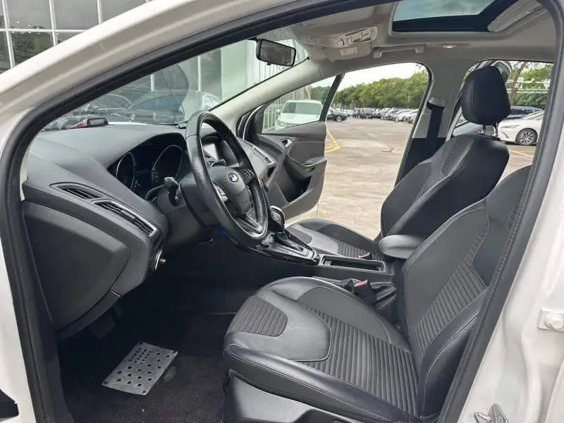 Fox 2017 Sedan 1.6L Automatic Fashion Smart Edition — 11