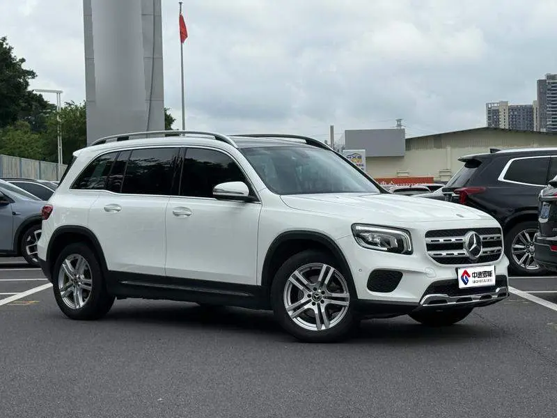Mercedes-Benz GLB 2020 GLB 200 Dynamic — 3