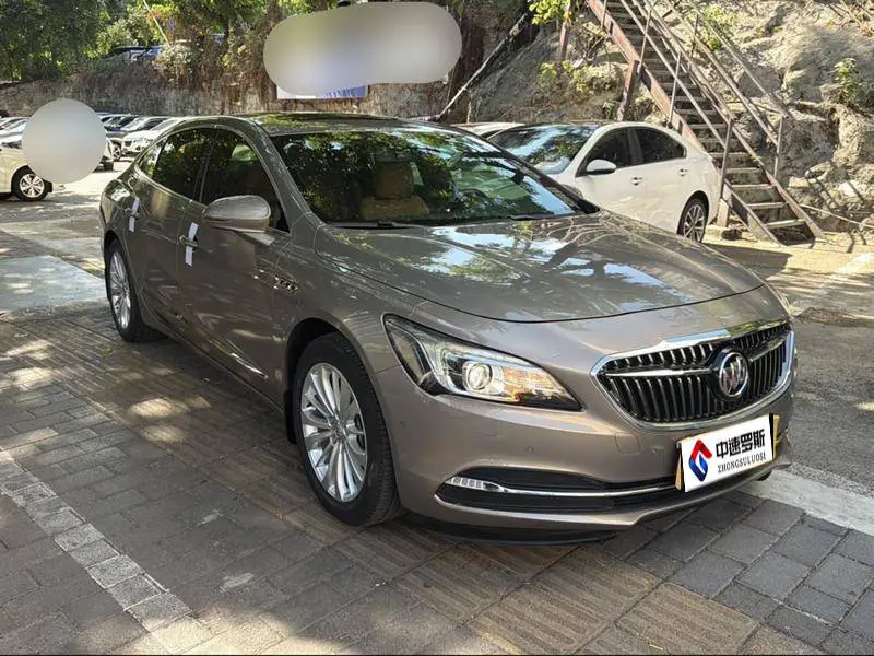 LaCrosse 2016 28T Premium Edition — 2