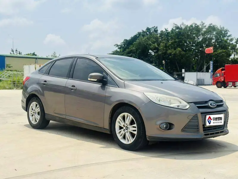 Fox 2012 Sedan 1.6L Automatic Comfort — 3