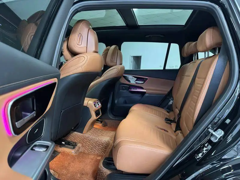 Mercedes-Benz GLC 2023 GLC 260 L 4MATIC Dynamic 7-seater — 9