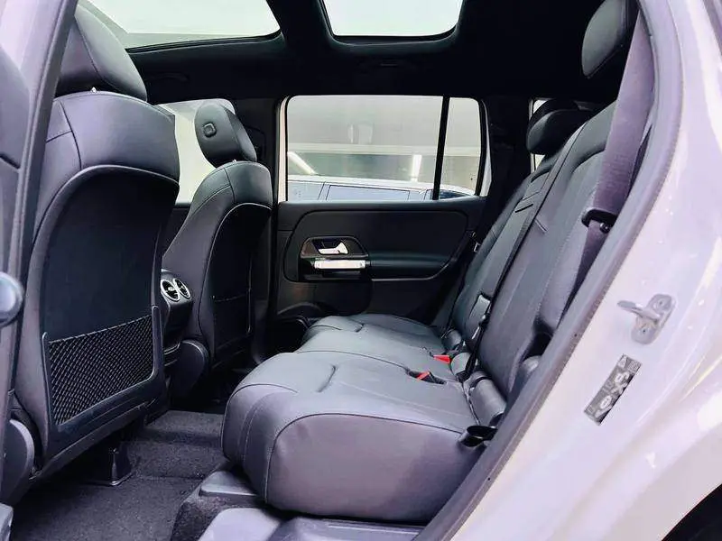 Mercedes-Benz GLB 2023 GLB 220 Dynamic — 14