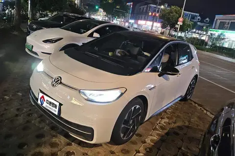 Volkswagen ID.3 2023 Upgraded Pure Smart Edition