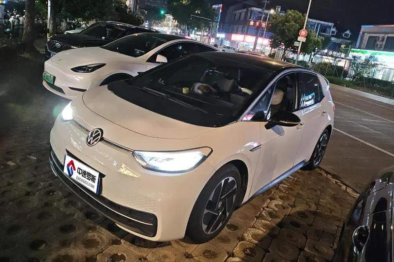 Volkswagen ID.3 2023 Upgraded Pure Smart Edition