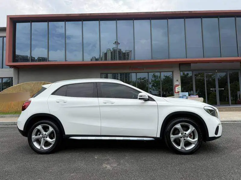 Mercedes-Benz GLA 2019 GLA 200 Dynamic — 7