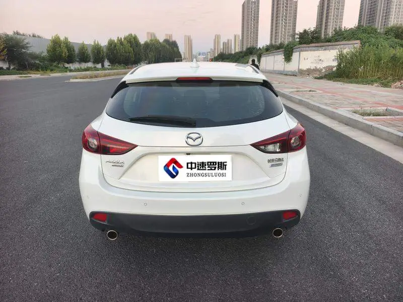 Mazda 3 Angkesaila 2014 Hatchback 2.0L Automatic Flagship Model — 5