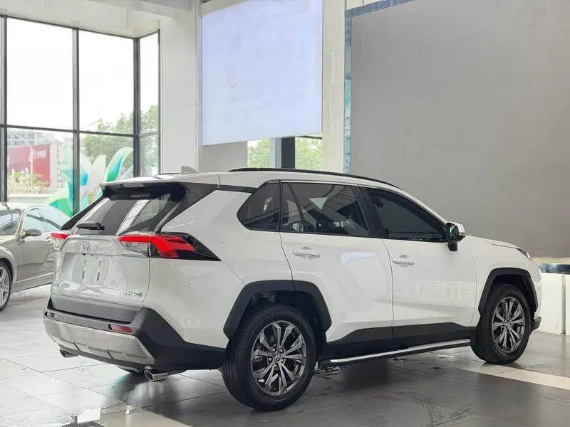RAV4 Rongfang 2023 2.0L CVT 2WD Fashion Plus Edition — 6