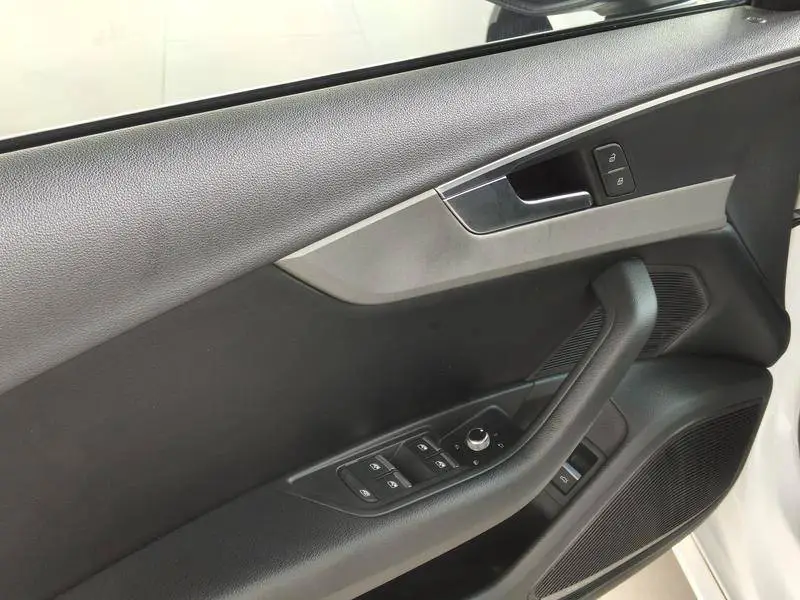 Audi A4L 2019 40 TFSI Progressive National VI — 15
