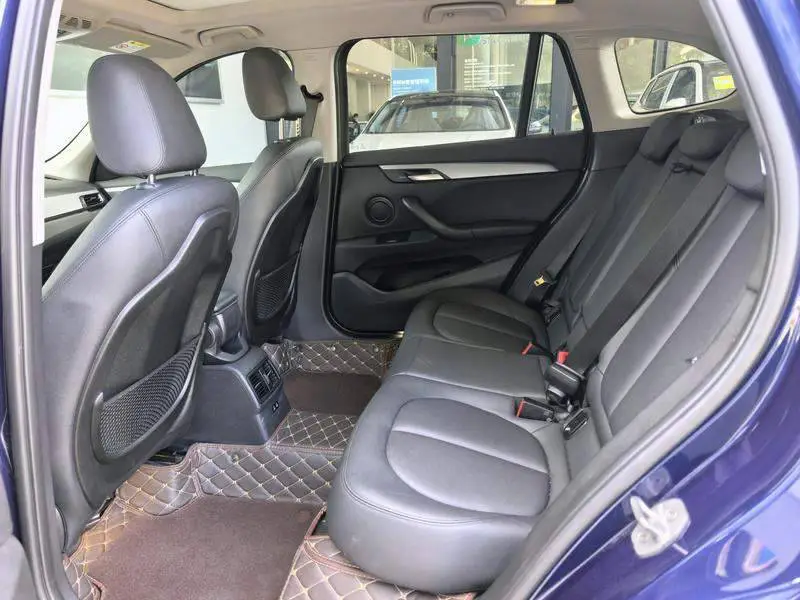 BMW X1 2019 sDrive20Li Leading Edition — 11