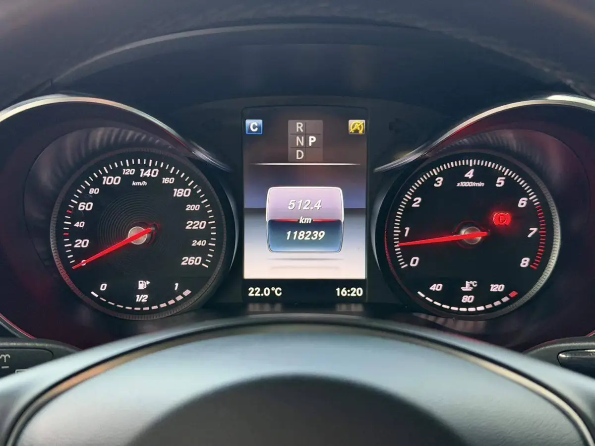 Mercedes-Benz GLC 2017 GLC 260 4MATIC Dynamic — 13