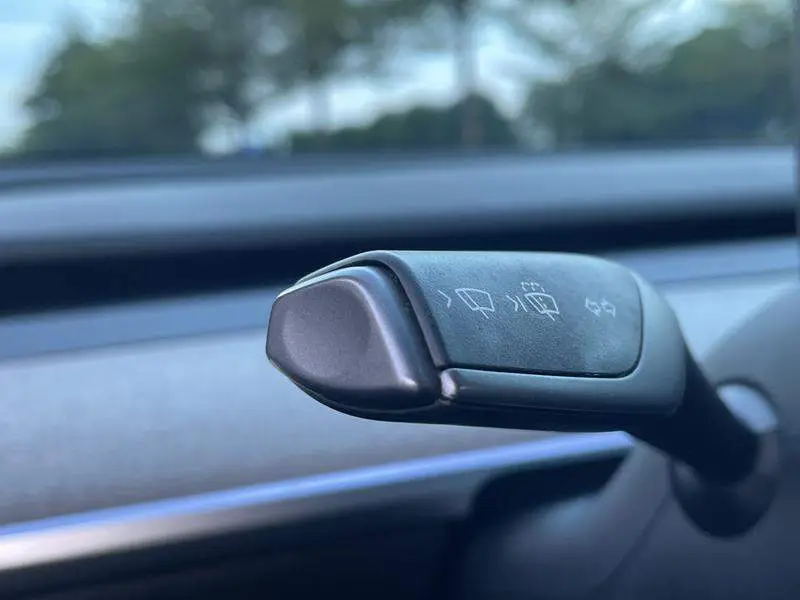 Model Y 2024 rear-wheel drive version — 16