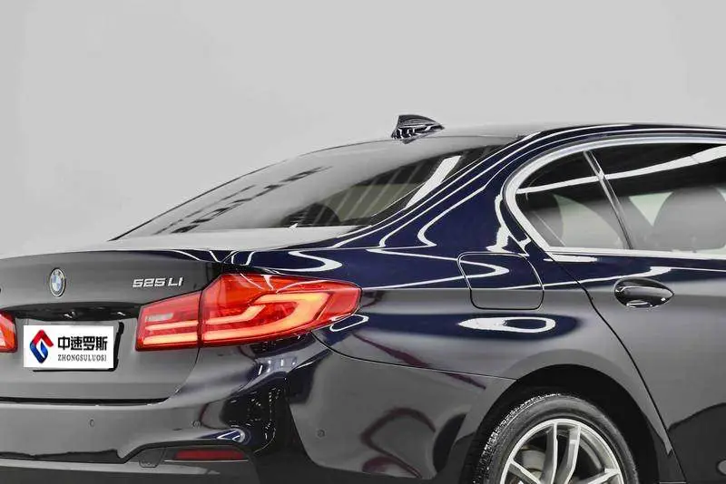 BMW 5 Series 2020 525Li M Sport Package — 16