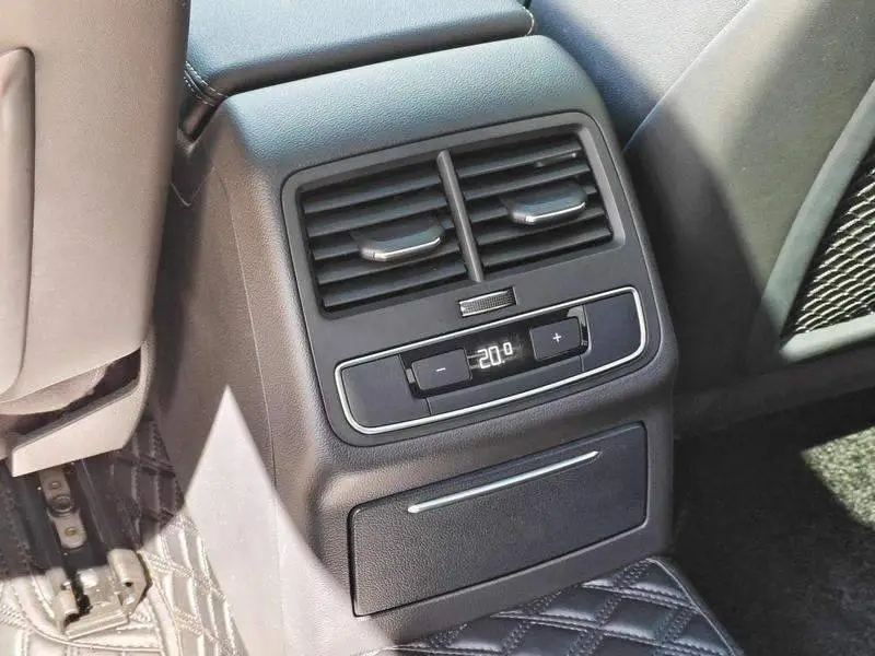Audi A4L 2023 40 TFSI Luxury Dynamic Edition — 8