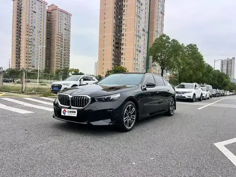 BMW 5 Series 2026 530Li Leading M Sport Package