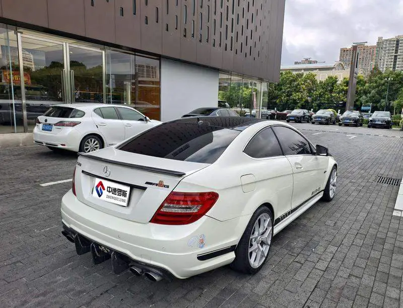 Mercedes-Benz C-Class AMG 2012 AMG C 63 Coupe Dynamic Edition — 7