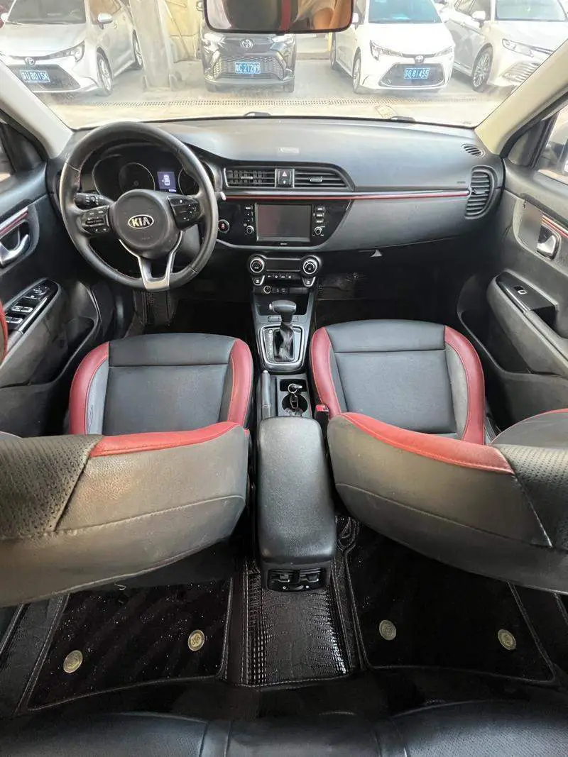 KX CROSS 2018 1.6L Automatic Smart Sunroof Edition — 7