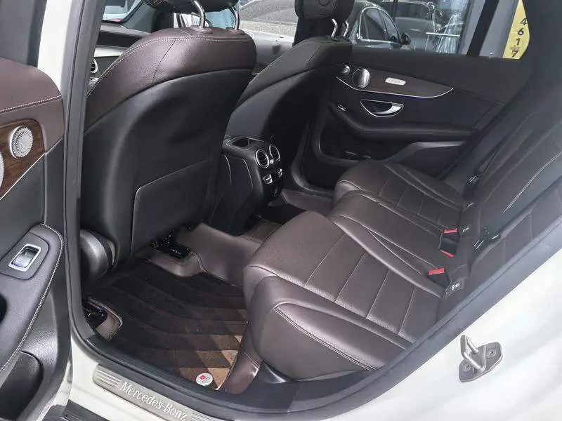 Mercedes-Benz GLC 2021 GLC 300 L 4MATIC Dynamic — 13