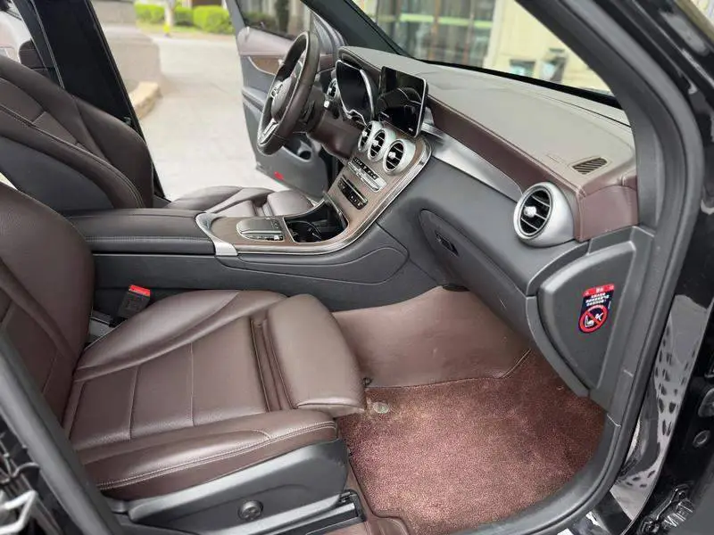 Mercedes-Benz GLC 2022 GLC 260 L 4MATIC Luxury — 7