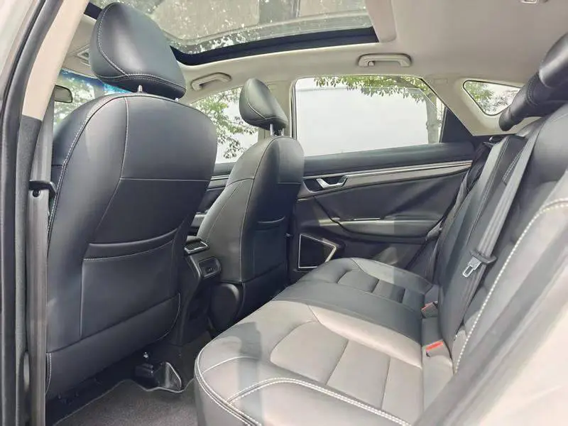 Emgrand GS 2017 Sports Edition 1.3T Automatic Intelligent Connection — 15