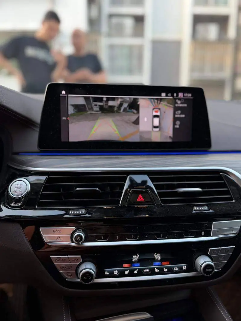 BMW 5 Series 2020 530Li Premium Luxury Package — 18