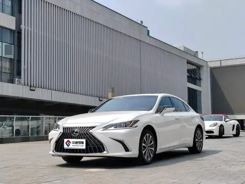Lexus ES 2024 200 Premium Edition