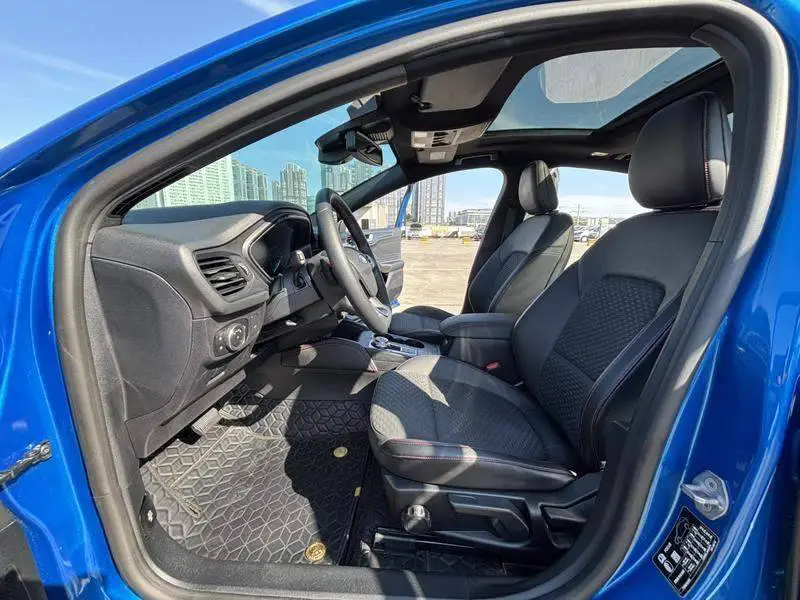 Fox 2020 Sedan EcoBoost 180 Automatic ST Line — 18